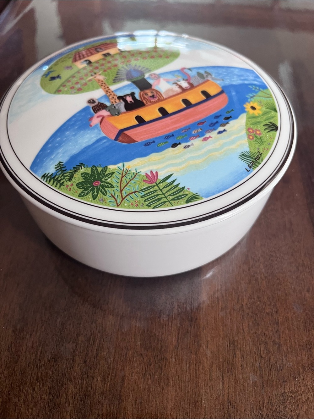 Villeroy & Boch White candy Box with Colorful Noah's Ark Lid